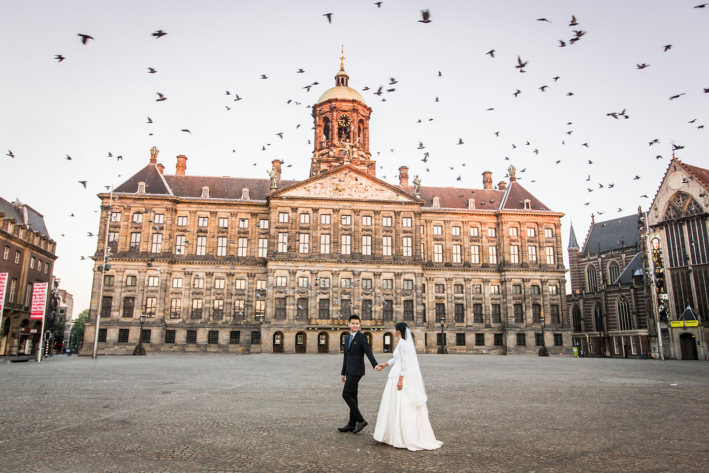 Prewedding shoot at sunrise in Amsterdam
