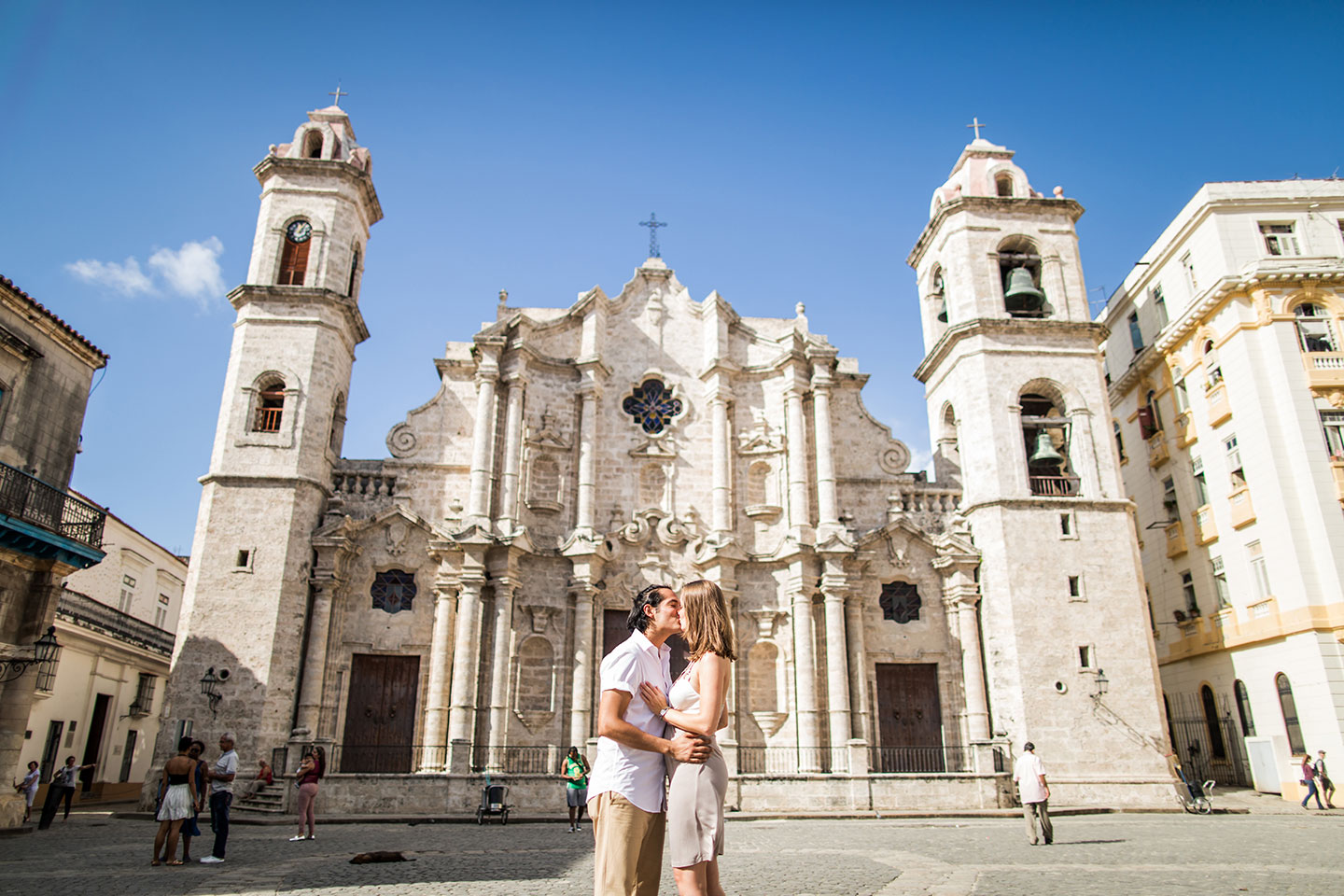 Engagement shoot Havana Cuba