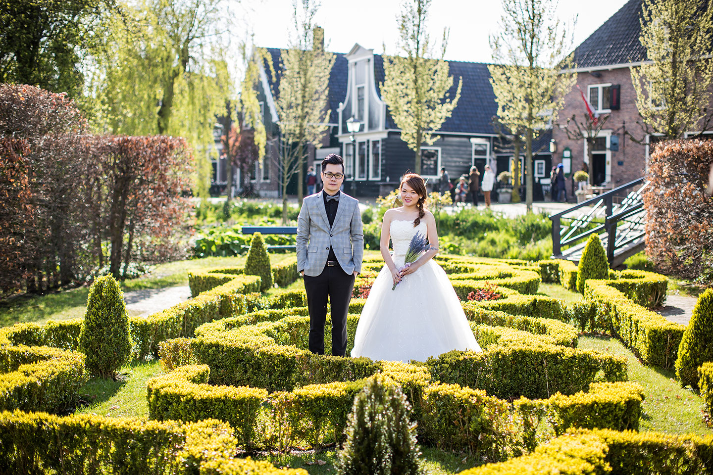 Amsterdam engagement shoot of an Asian couple