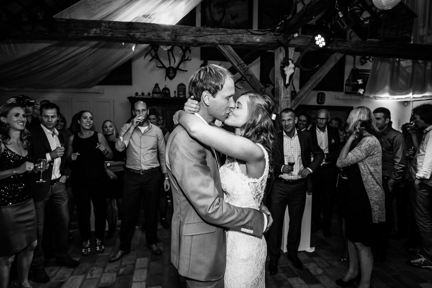 48-Huize-Rustoord-bruidsfotografie-trouwfotograaf
