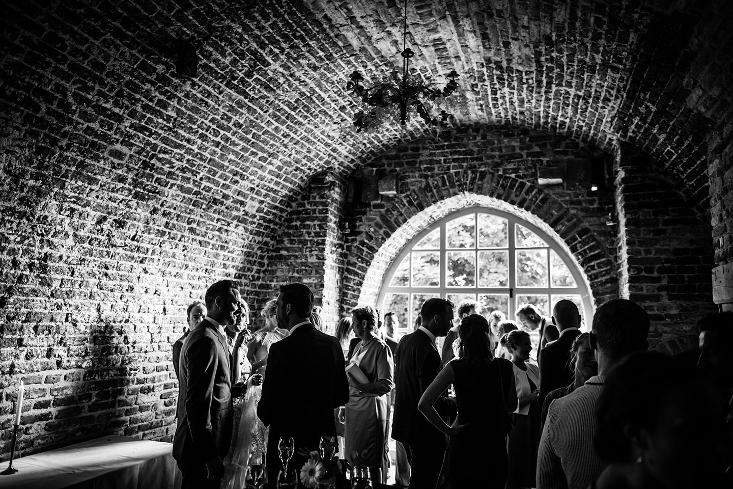 Borrel tijdens een bruiloft bij Kasteel Tongelaar